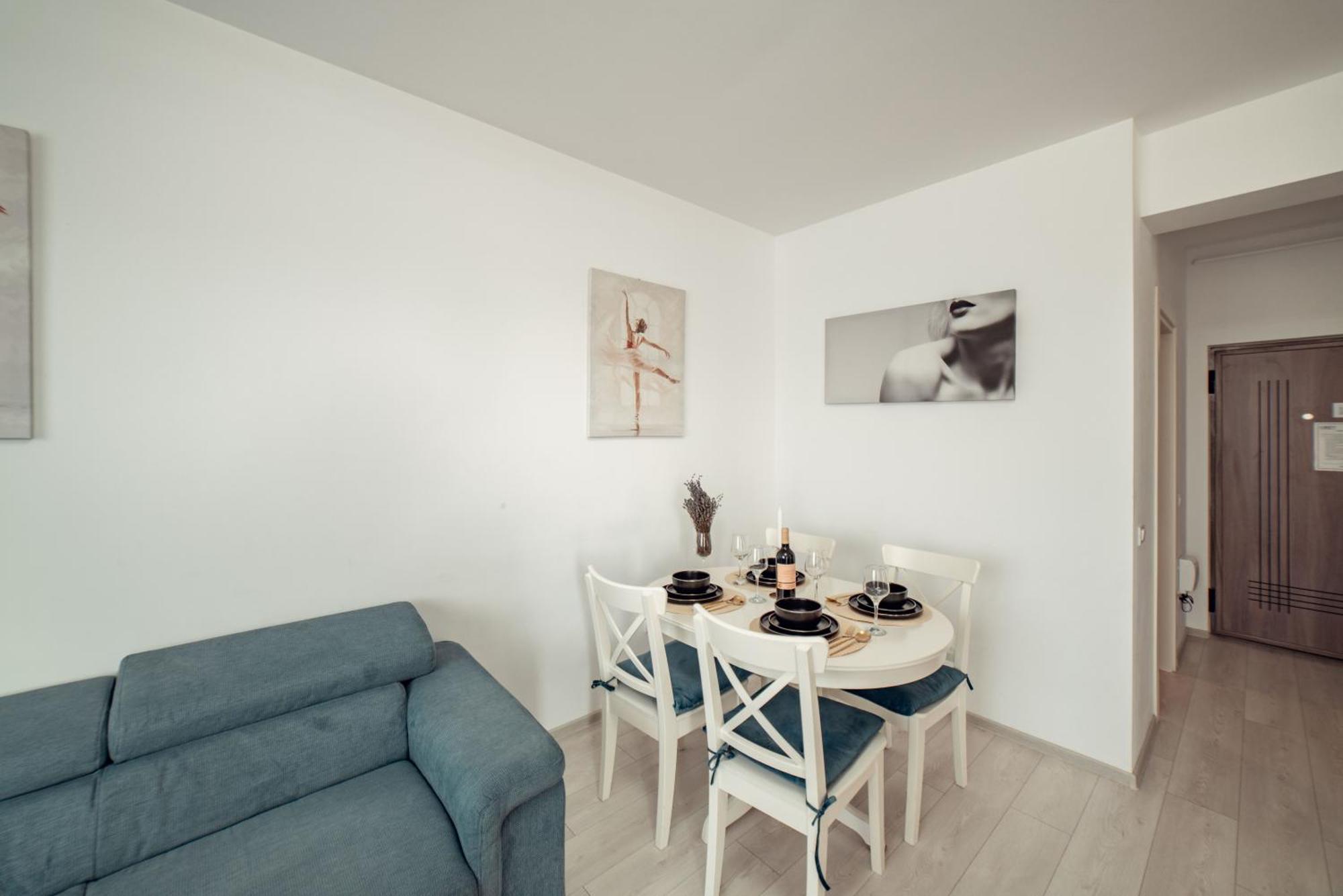 Cozy Apartments At Q Residence - Palas Mall Iasi Exterior photo